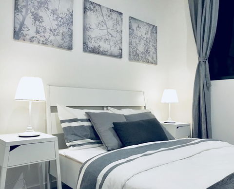 AirTrip Apartments On Merivale Street - ACT Tourism 0