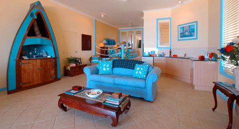 Al Mare Beachfront Retreat - ACT Tourism 2