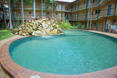 Alatai Holiday Apartments - ACT Tourism 0