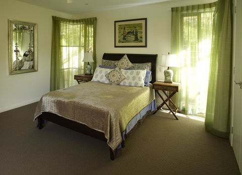 Alaya Verde Bed & Breakfast - ACT Tourism 0