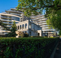 Albert Park City View Stylish 1 Bedroom Apartment - ACT Tourism