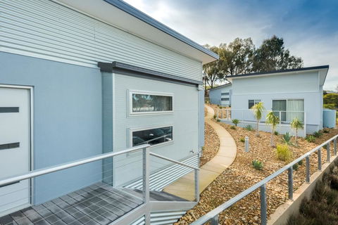 Albury Yalandra Apartment 5 - ACT Tourism 0