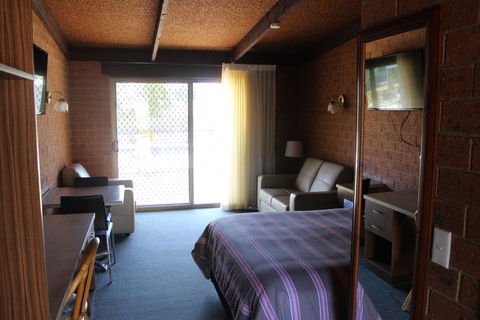 Alexandra Motor Inn - Victoria Aus - ACT Tourism 1