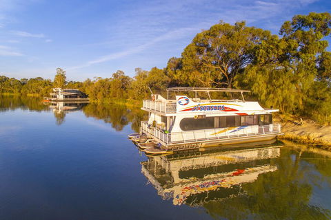 All Seasons Houseboats - ACT Tourism 1