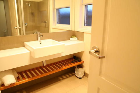 Allansford Hotel Motel - ACT Tourism 1
