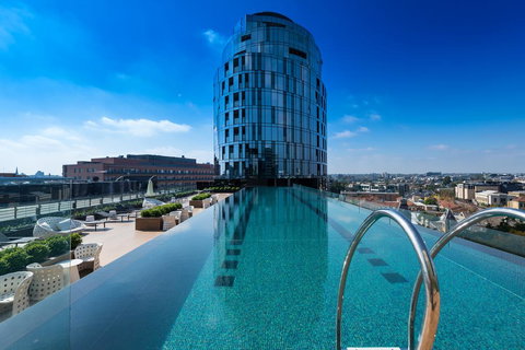 Along Melbourne's Magic Boulevard - ACT Tourism 0