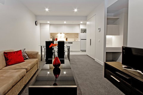 Along Melbourne's Magic Boulevard - ACT Tourism 2