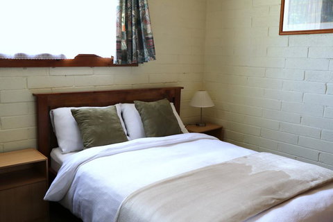 Alpenhorn Holiday Units - ACT Tourism 3