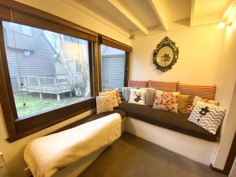 Alpine Retreat - ACT Tourism 1