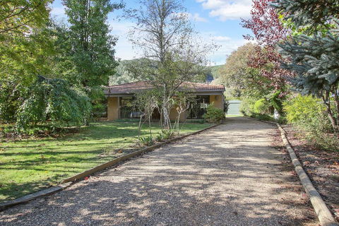 Alpine Streamside - ACT Tourism 1