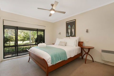 Alpine Streamside - ACT Tourism 0