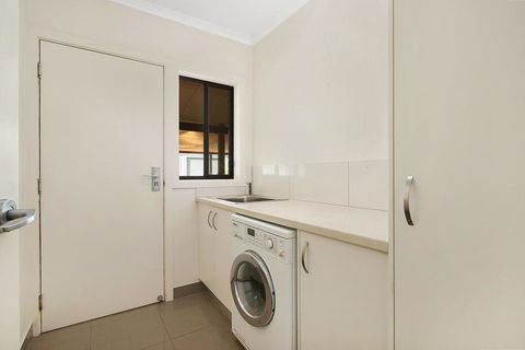 Alpine Streamside - ACT Tourism 2