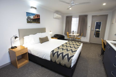 Altitude Motel Apartments - ACT Tourism 2