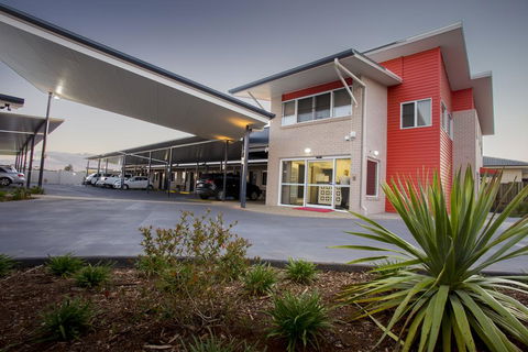 Altitude Motel Apartments - ACT Tourism 1
