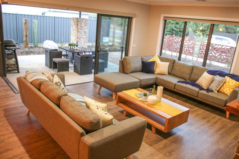 Amaroo - ACT Tourism 0