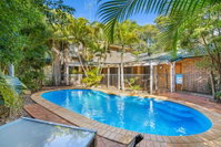 Amaroo - Rainbow Shores Room for everyone and walk to beach