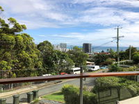 Amazing apartment ocean views and hot tub on balcony - Coolangatta