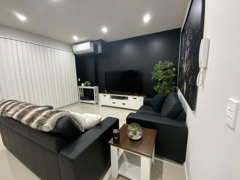 Amazing New Apartment Penrith, Prime Location - ACT Tourism 2