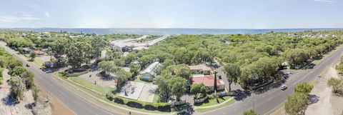 Amblin Holiday Park - ACT Tourism 2