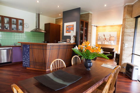 Anagama House & Studio - ACT Tourism 0