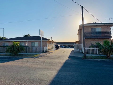 Angel's Rest Motel - ACT Tourism 2