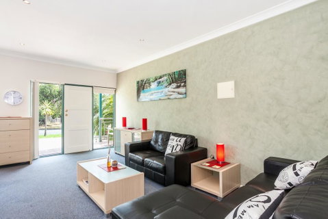 Anglesea River Apartments - 2 Bed Unit 2/4 - ACT Tourism 1
