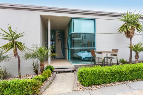 Anglesea River Apartments - Spa Apartment 23 - ACT Tourism 0