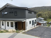Aniyah Chalet