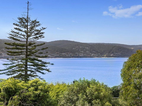 APARTMENT 29 PACIFIC APARTMENTS - Grand Escape With Ocean Views - ACT Tourism 0