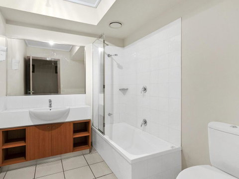 APARTMENT 29 PACIFIC APARTMENTS - Grand Escape With Ocean Views - ACT Tourism 1