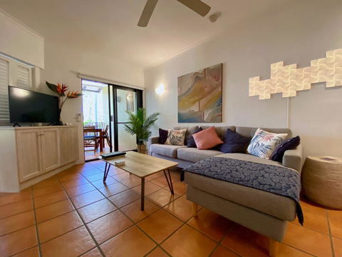 Apt 58 At The Reef Club Resort - Tranquil, Walk To Beach And Village - ACT Tourism 2