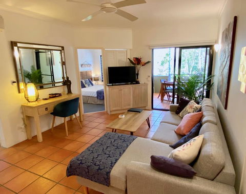 Apt 58 At The Reef Club Resort - Tranquil, Walk To Beach And Village - ACT Tourism 1