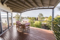Aqua Vista - a stroll to Paynesville forshore