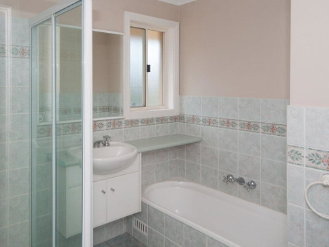 Aquarius Townhouse - ACT Tourism 2