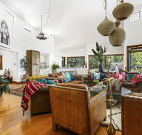 Aquila Retreat Mansion - ACT Tourism