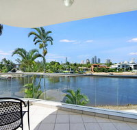 Arc Resort Stunning 3 Bedroom in Broadbeach - ACT Tourism