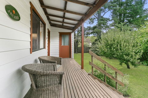 Arcadia Cottage - ACT Tourism 3