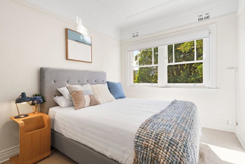 Art Deco Apartment Steps From Harbour And Beach - ACT Tourism 1
