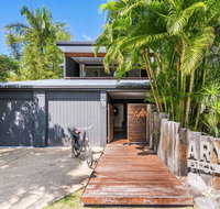 Arya Holiday House Byron Bay - ACT Tourism
