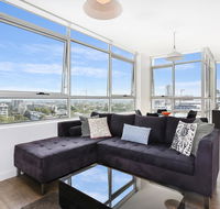 As the Sun Sets - Modern and Spacious 2BR Zetland Apartment Facing the Setting Sun - ACT Tourism