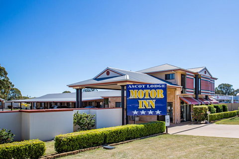 Ascot Lodge Motor Inn - ACT Tourism 0