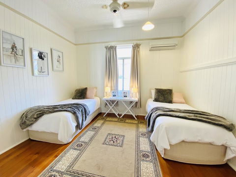 Ashbrooke Cottage - ACT Tourism 2