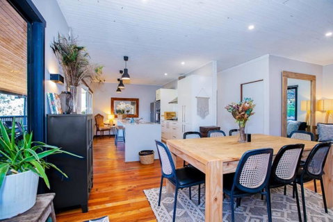 Luxury Farm House On 20 Acres - Sleeps 22 - ACT Tourism 1