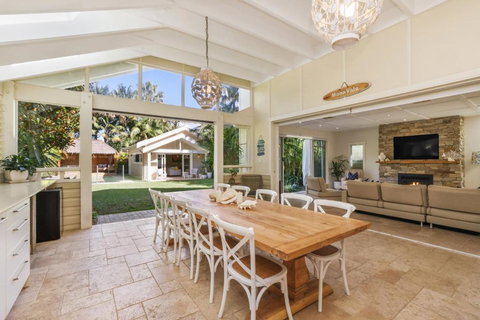 Luxury Beach House - Footsteps To Beach - ACT Tourism 2