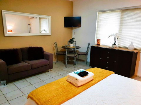 M104 West Perth Studio Apartment Near Kings Park - ACT Tourism 1