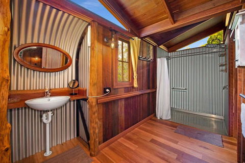 MANGO LODGE River Heads - ACT Tourism 3