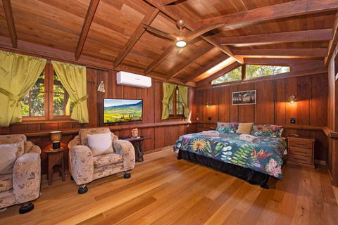 MANGO LODGE River Heads - ACT Tourism 1