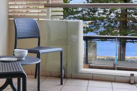 MAN54 -Manly Magic Waterfront Retreat With Gym & Sauna - ACT Tourism 0