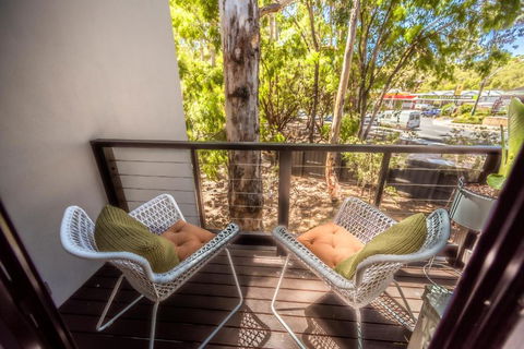 MARGARET FOREST RETREAT Apartment 129 - Located Within Margaret Forest, In The Heart Of The Town Centre Of Margaret River, Spa Apartment! - ACT Tourism 0
