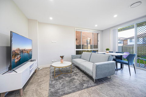 Marsden Park 2 Level Brand New House Near Parks - ACT Tourism 0